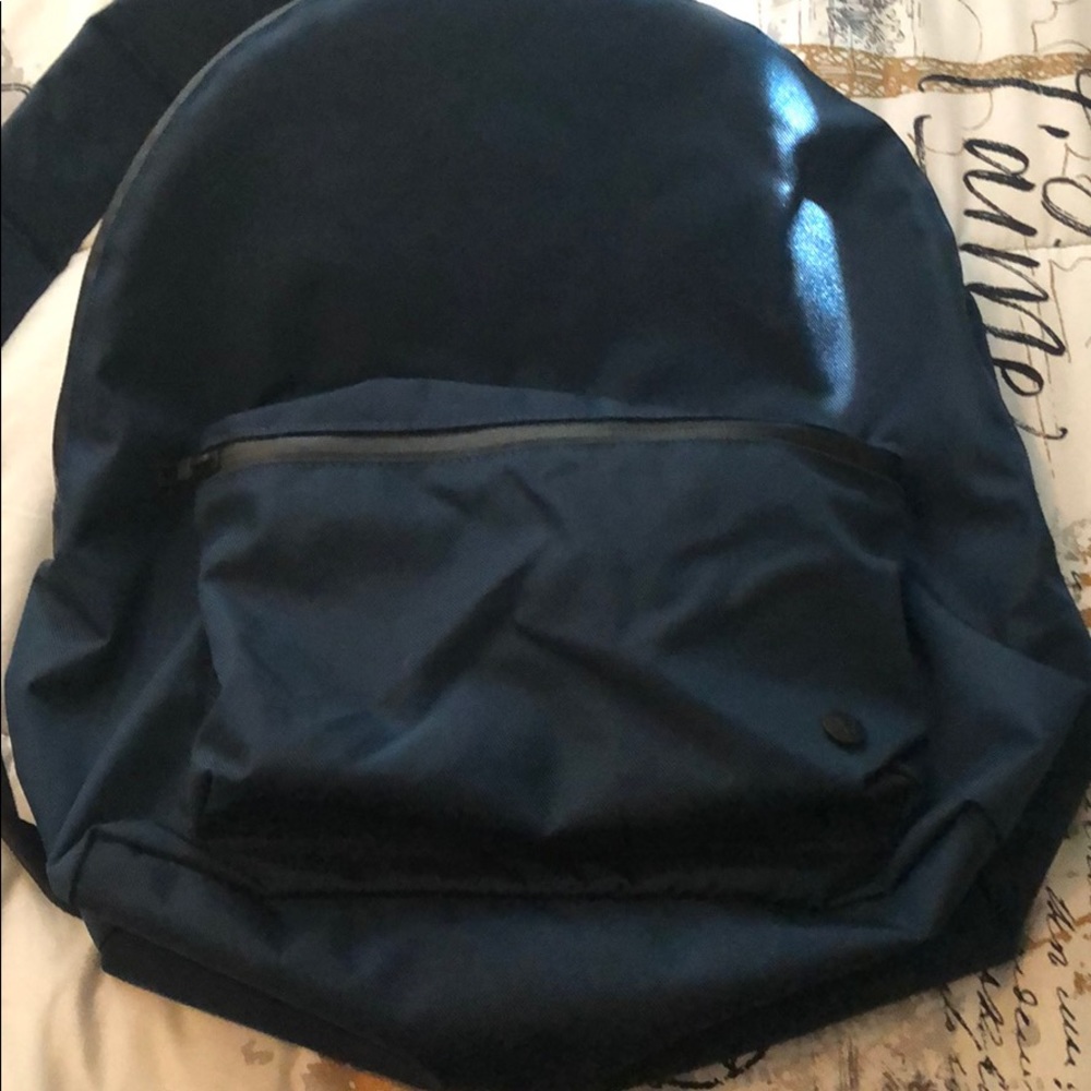 NWOT Lululemon Backpack